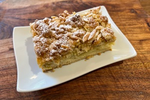 Holzofen-Apfel-Streusel-Kuchen
